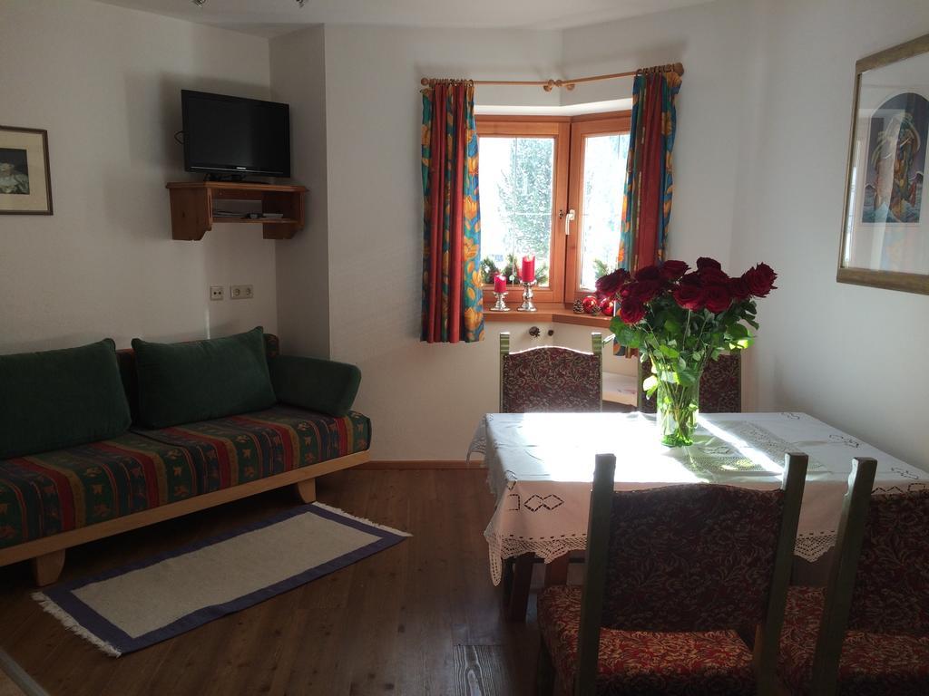 Zur Lieben Sonne Apartment Filzmoos Room photo